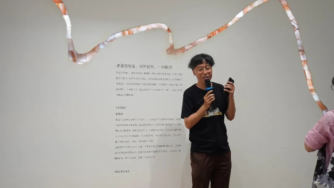 展览导览现场